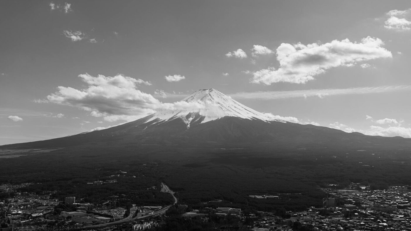 Japan’s Earthquakes, Typhoons, and Volcanoes: What Travelers Actually Need to Know