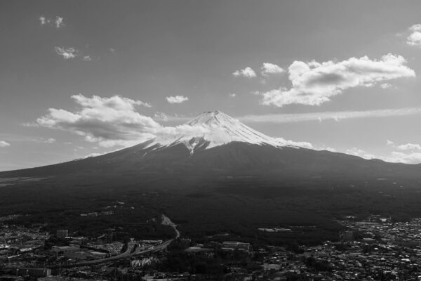 Japan’s Earthquakes, Typhoons, and Volcanoes: What Travelers Actually Need to Know