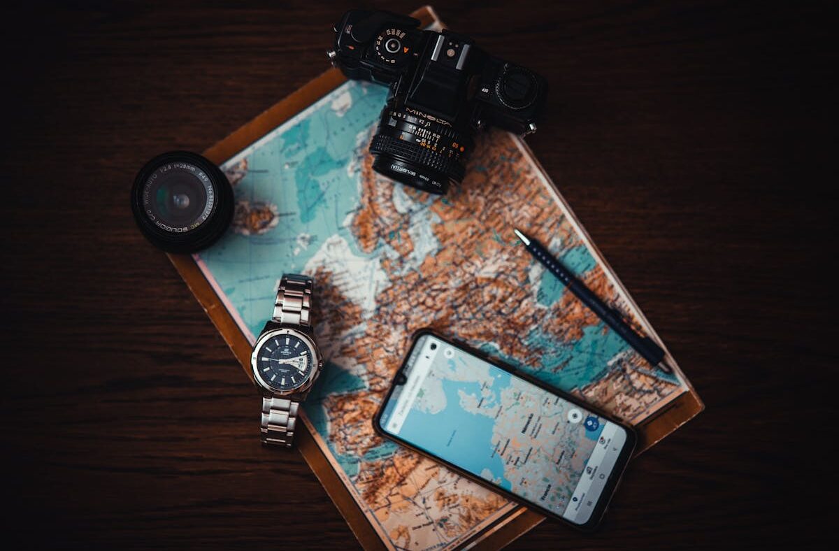 Portable WiFi vs. eSIM 2026: The Group Travel Math That Changes Everything