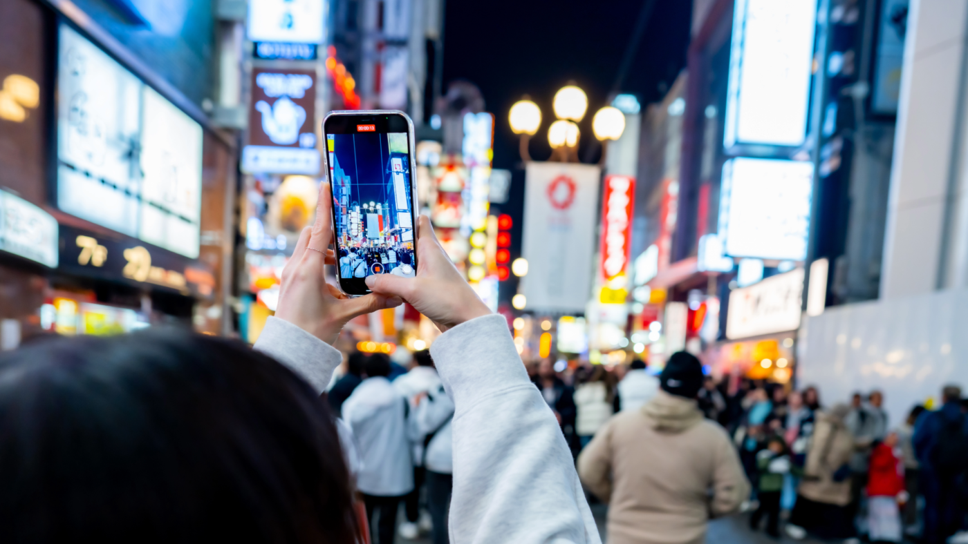 The Sold-Out Screen: Why Tokyo’s Best Attractions Disappear Before You Wake Up